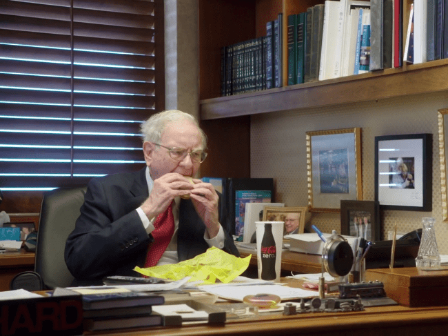 Warren Buffets Desk